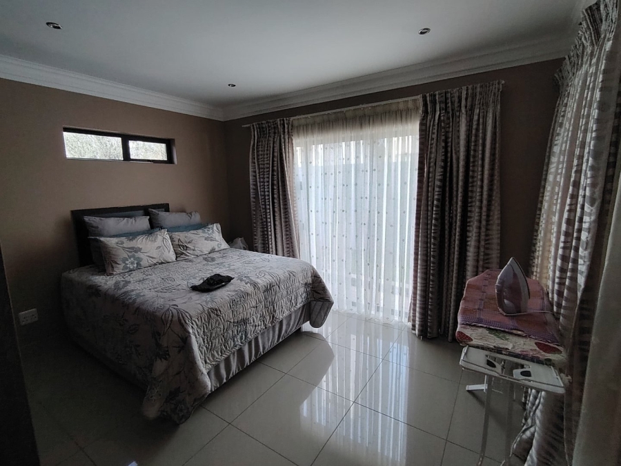 4 Bedroom Property for Sale in Wild Olive Estate Free State